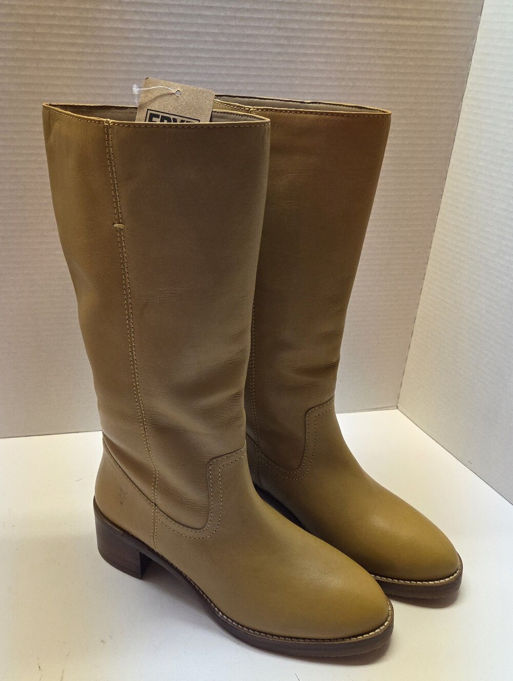 Frye Banana Leather Tall Cowgirl Boots Womens Size 9.5